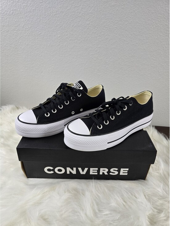 Converse Shoes - New In Box Black PLATFORM CHUCK TAYLOR Converse Shoes Size 8 Chuck Taylor